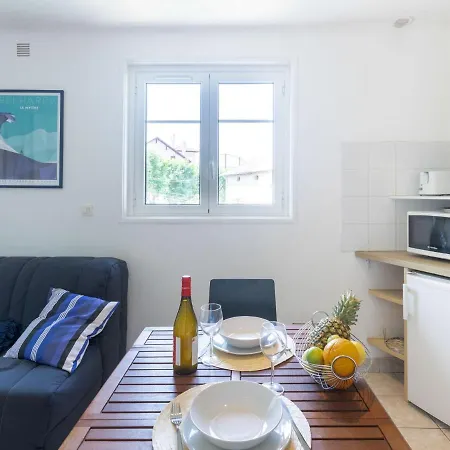 Lägenhet La Republique-2 By Interhome *